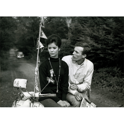 La menace : Marie-José Nat, Robert Hossein, …